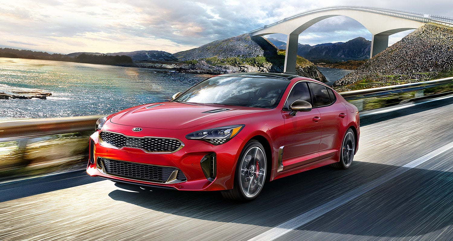 DELLA KIA in Plattsburgh NY 2019 Kia Stinger