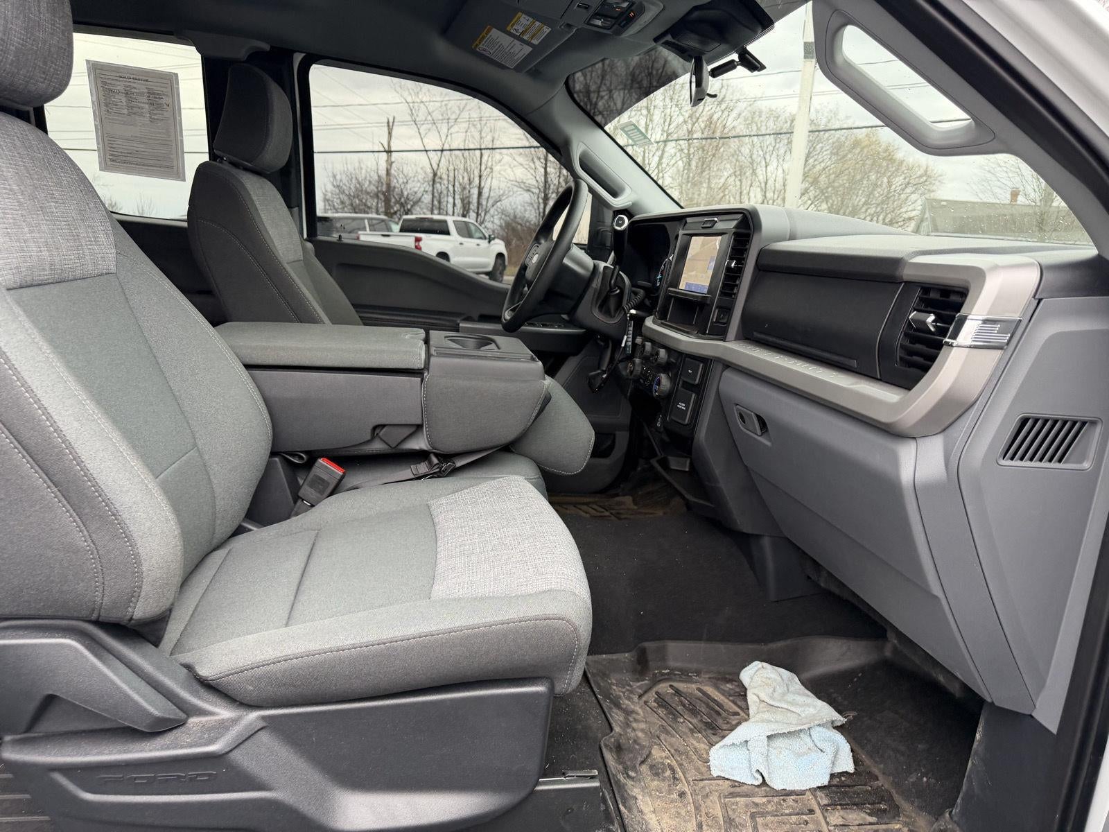 2025 Ford Super Duty F-350 SRW XL