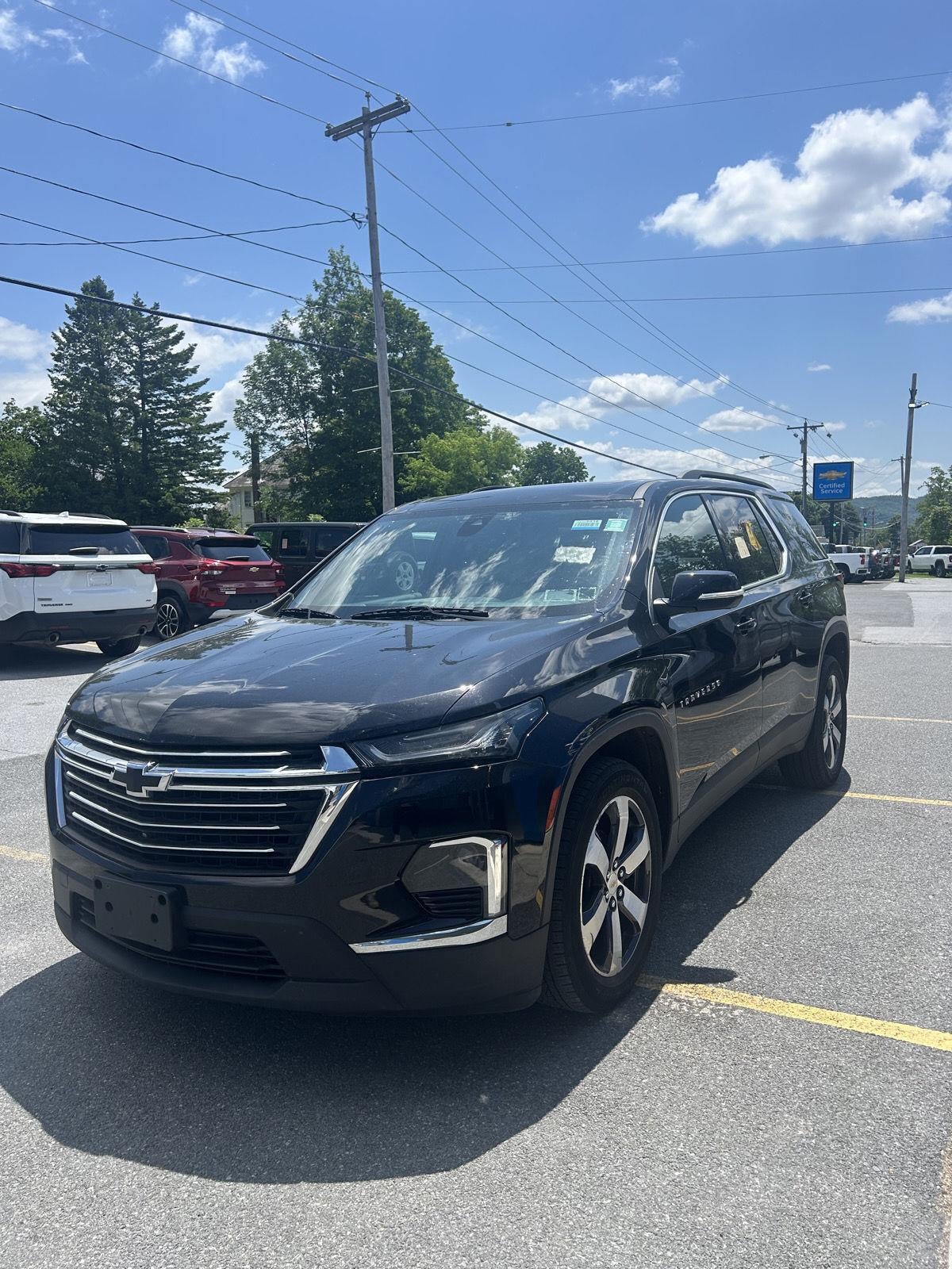 2023 Chevrolet Traverse LT Leather