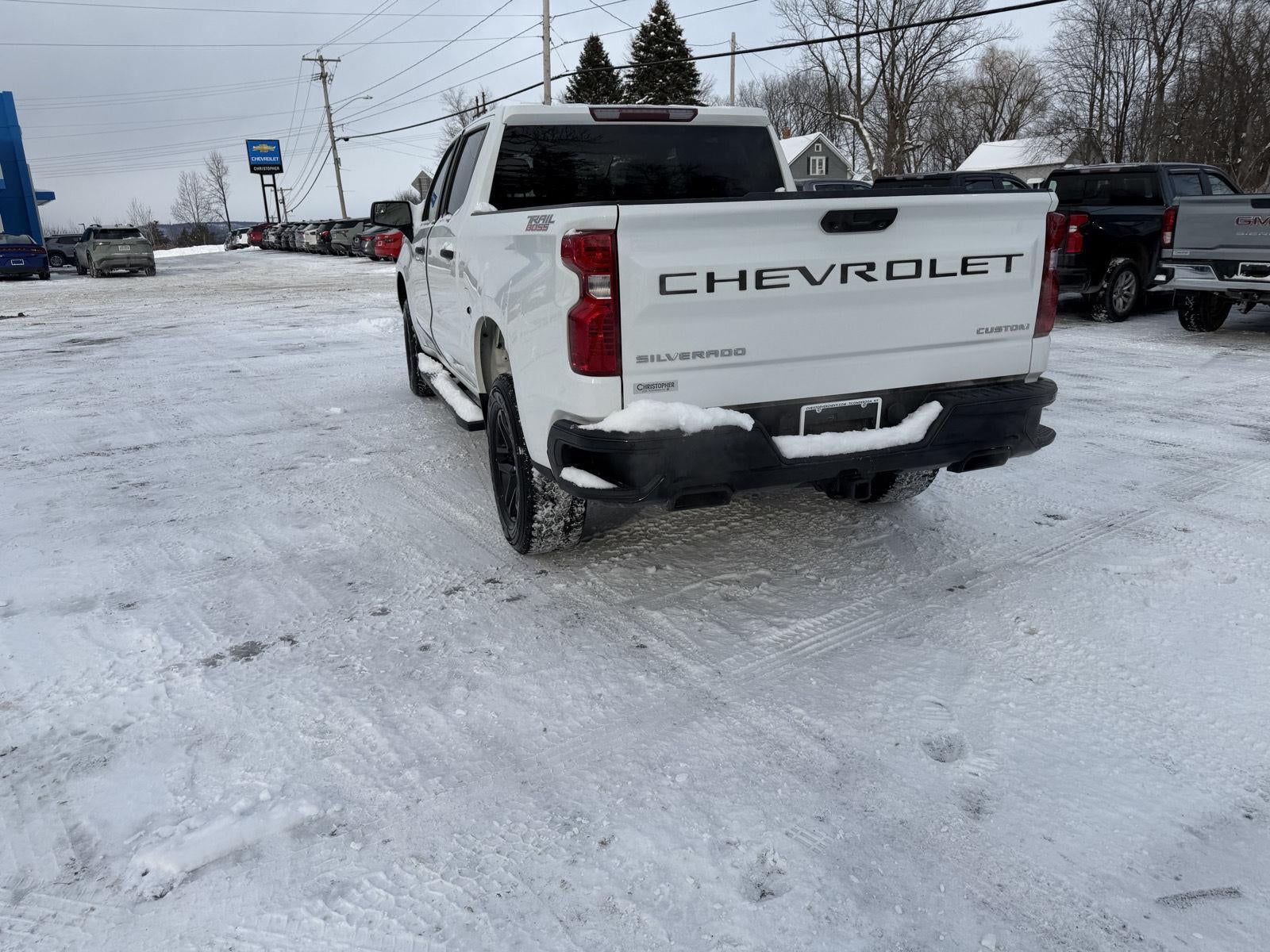 2023 Chevrolet Silverado 1500 Custom Trail Boss