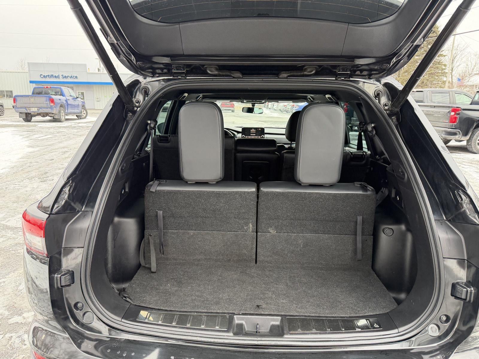 2022 Mitsubishi Outlander SE