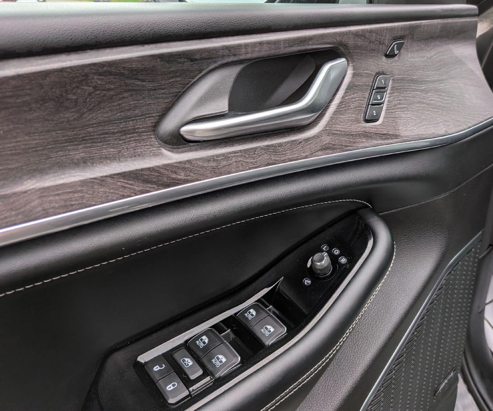 2023 Jeep Grand Cherokee L Overland 4x4