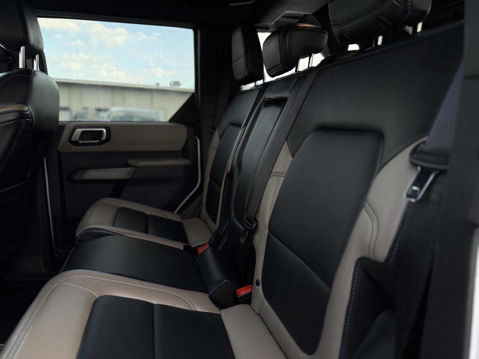 2023 Ford Bronco Base