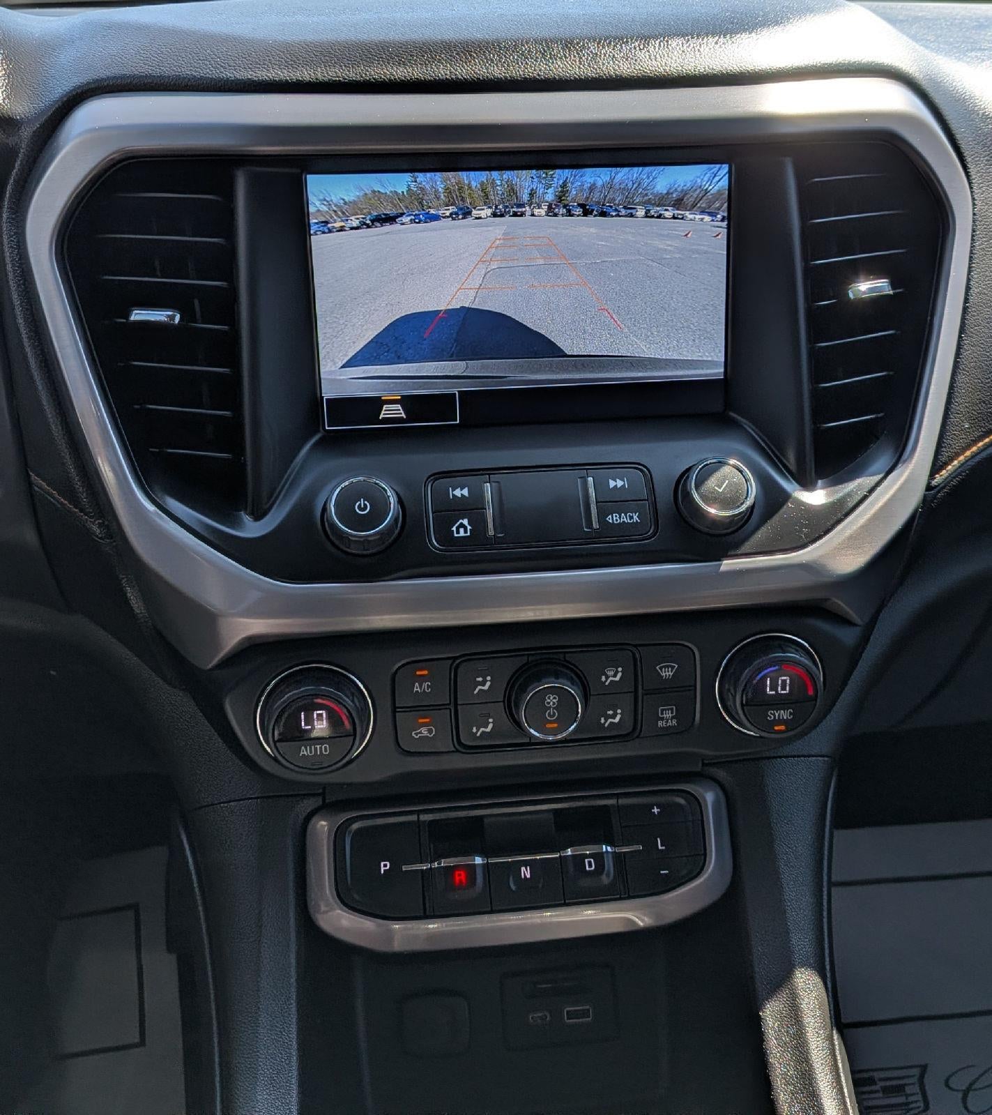 2023 GMC Acadia AT4