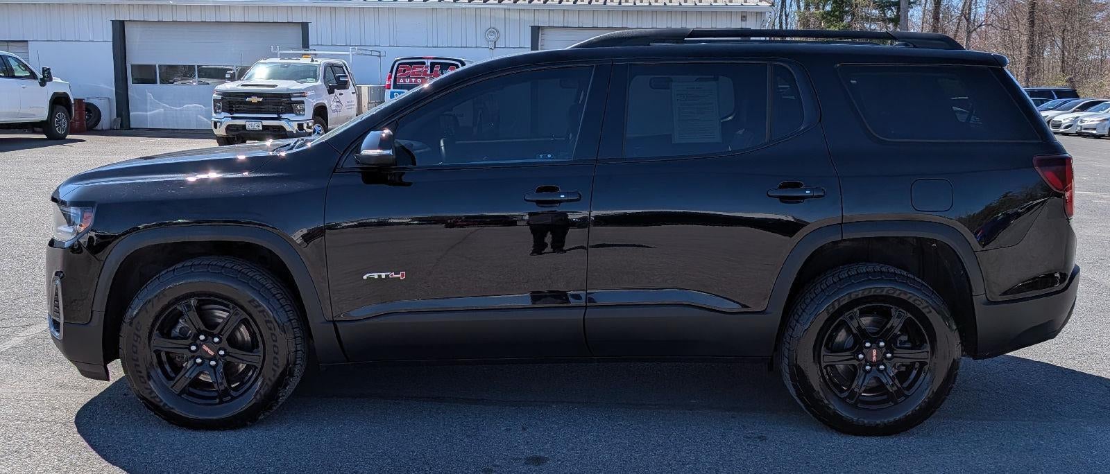 2023 GMC Acadia AT4
