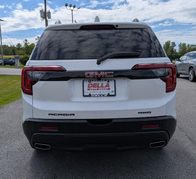 2023 GMC Acadia SLT