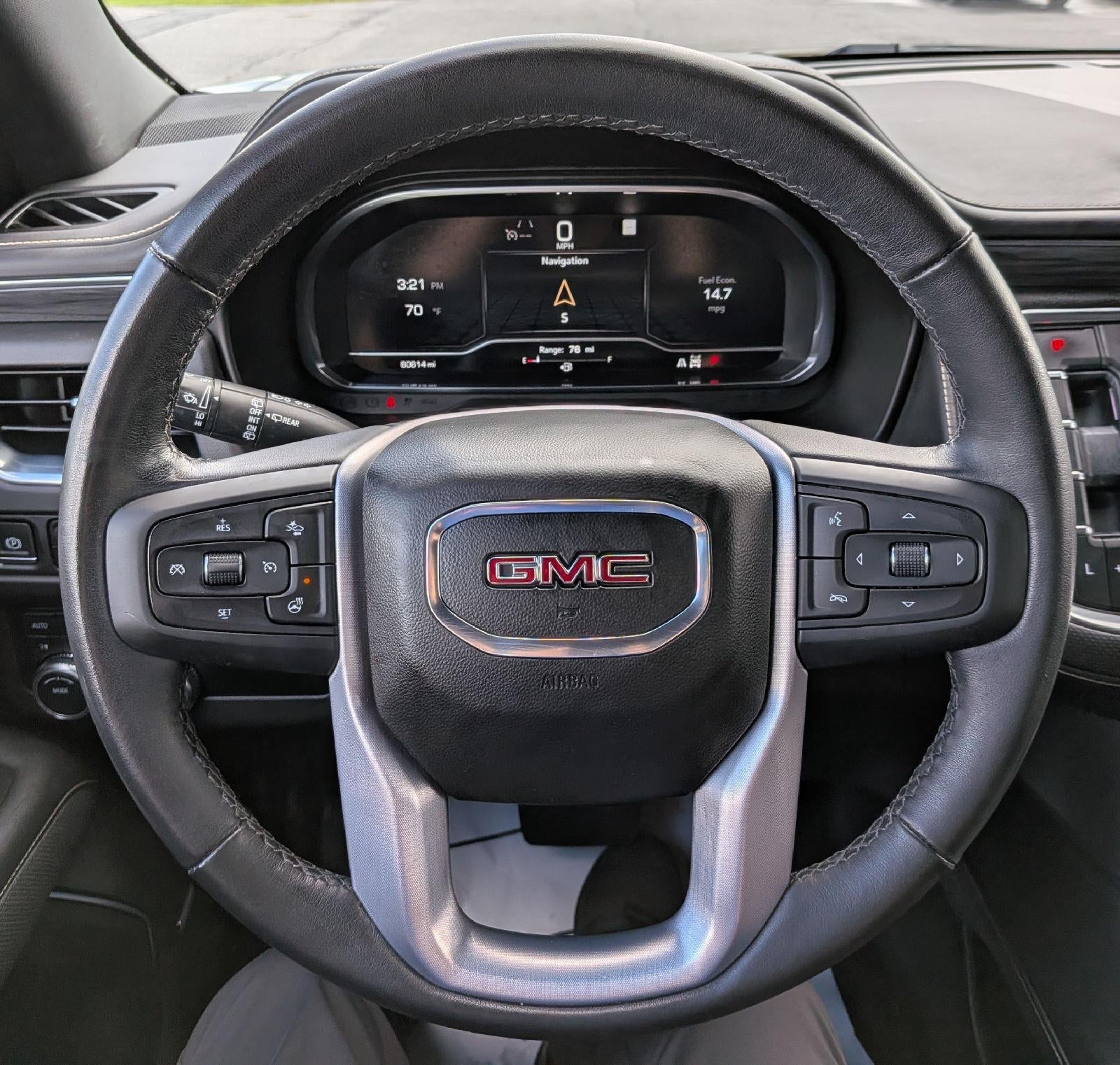 2022 GMC Yukon XL SLT