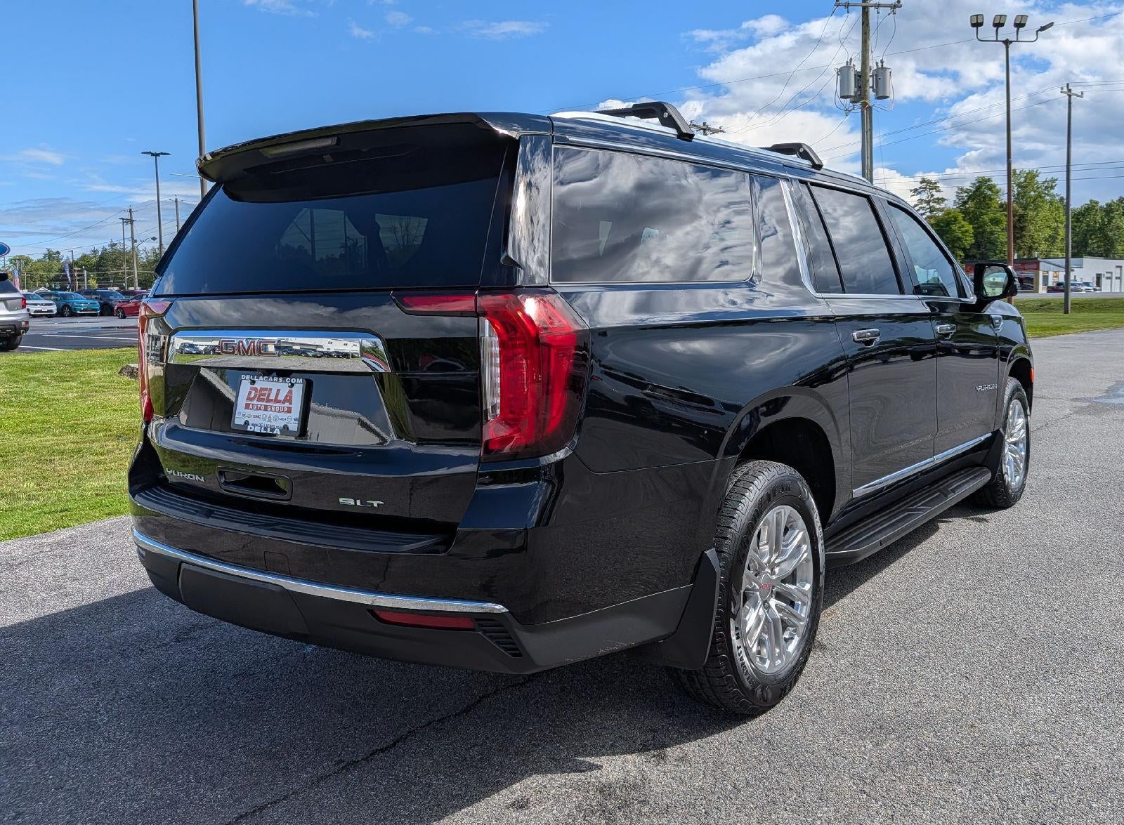 2022 GMC Yukon XL SLT