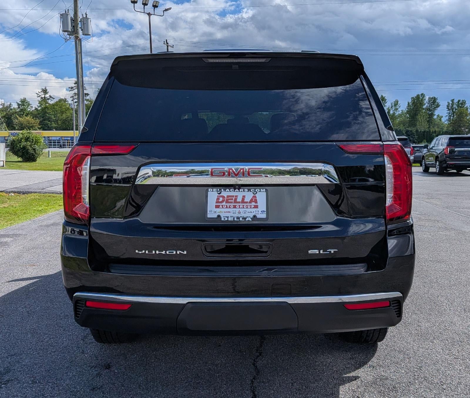 2022 GMC Yukon XL SLT