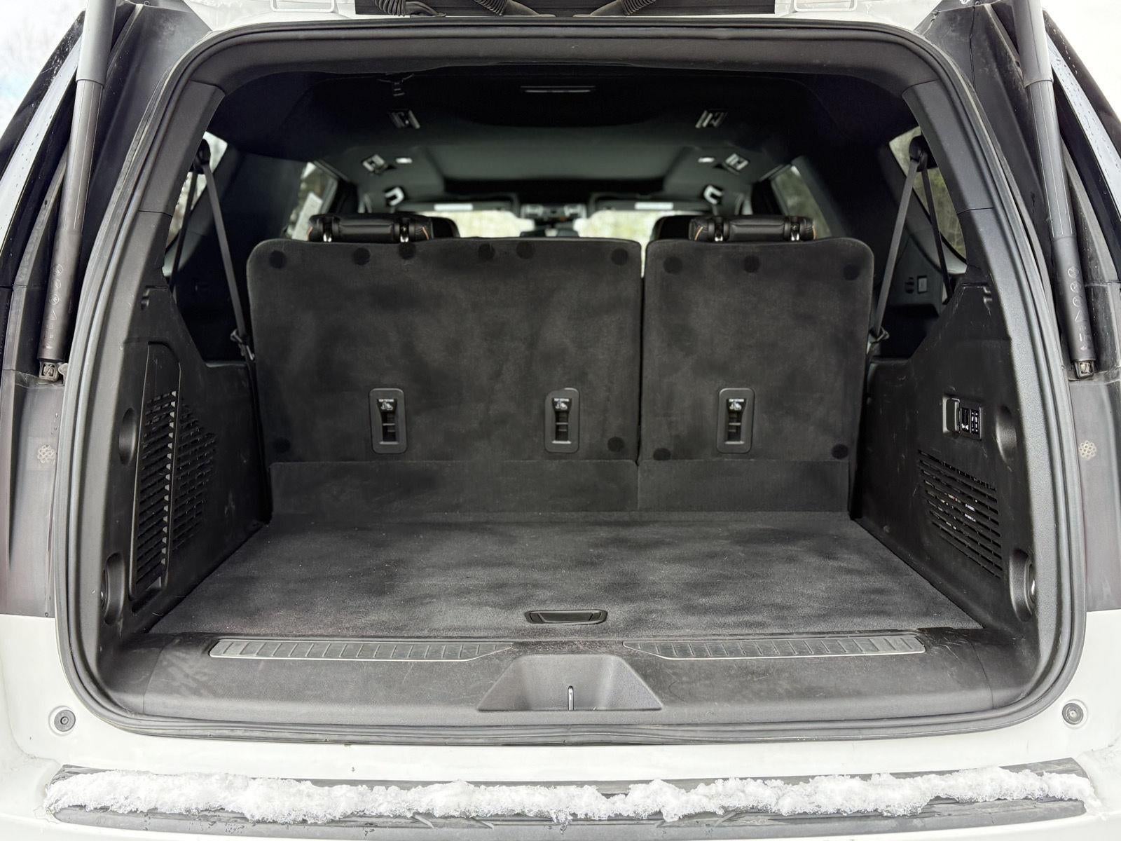 2023 GMC Yukon XL AT4