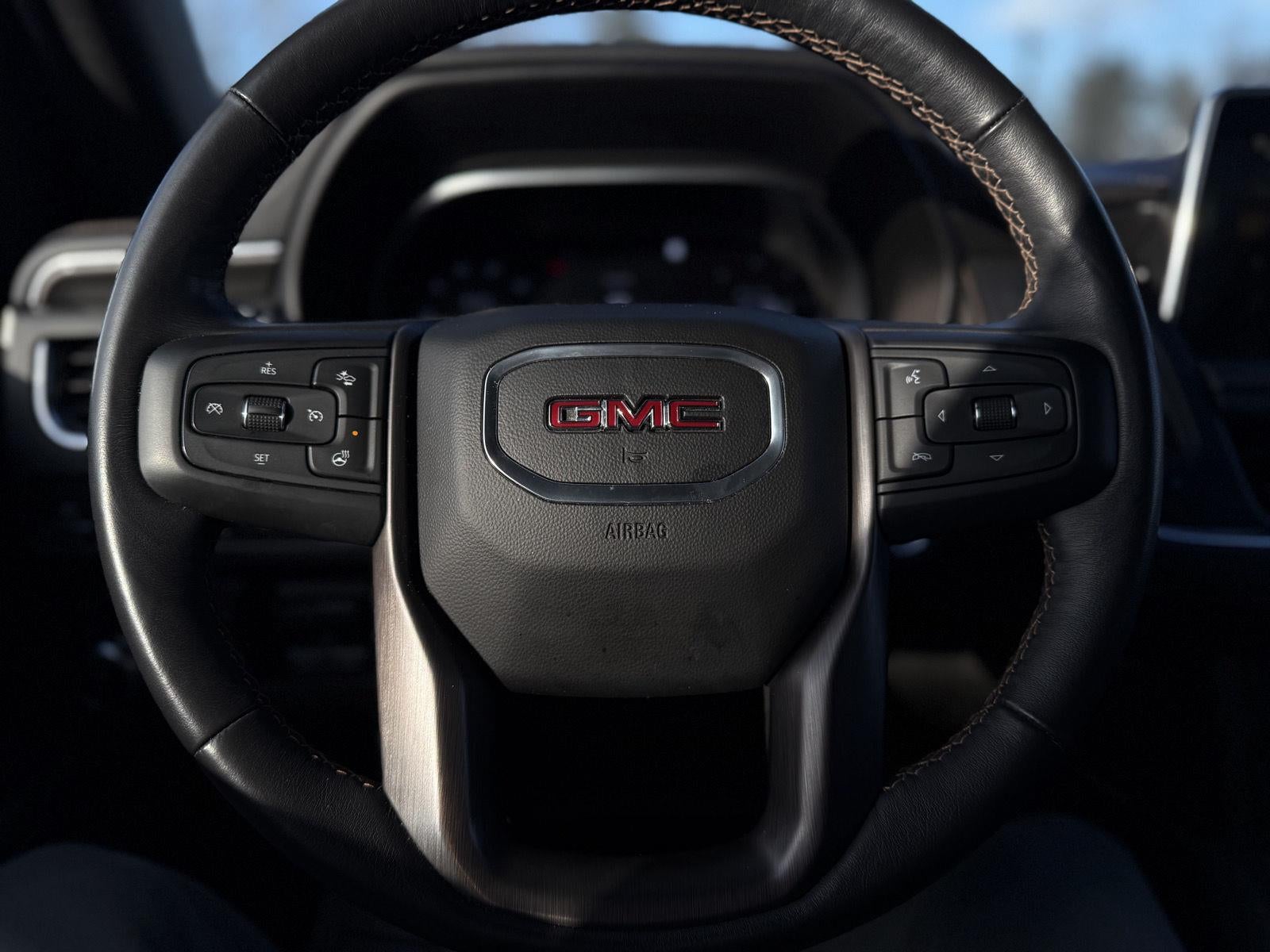 2022 GMC Yukon XL AT4