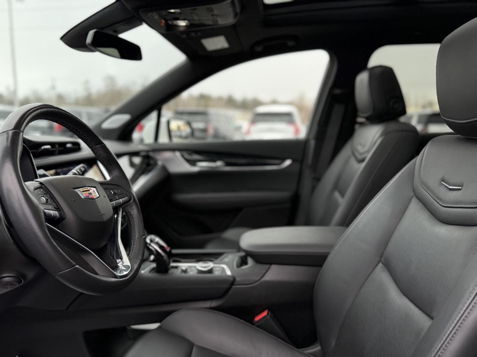 2023 Cadillac XT6 Premium Luxury