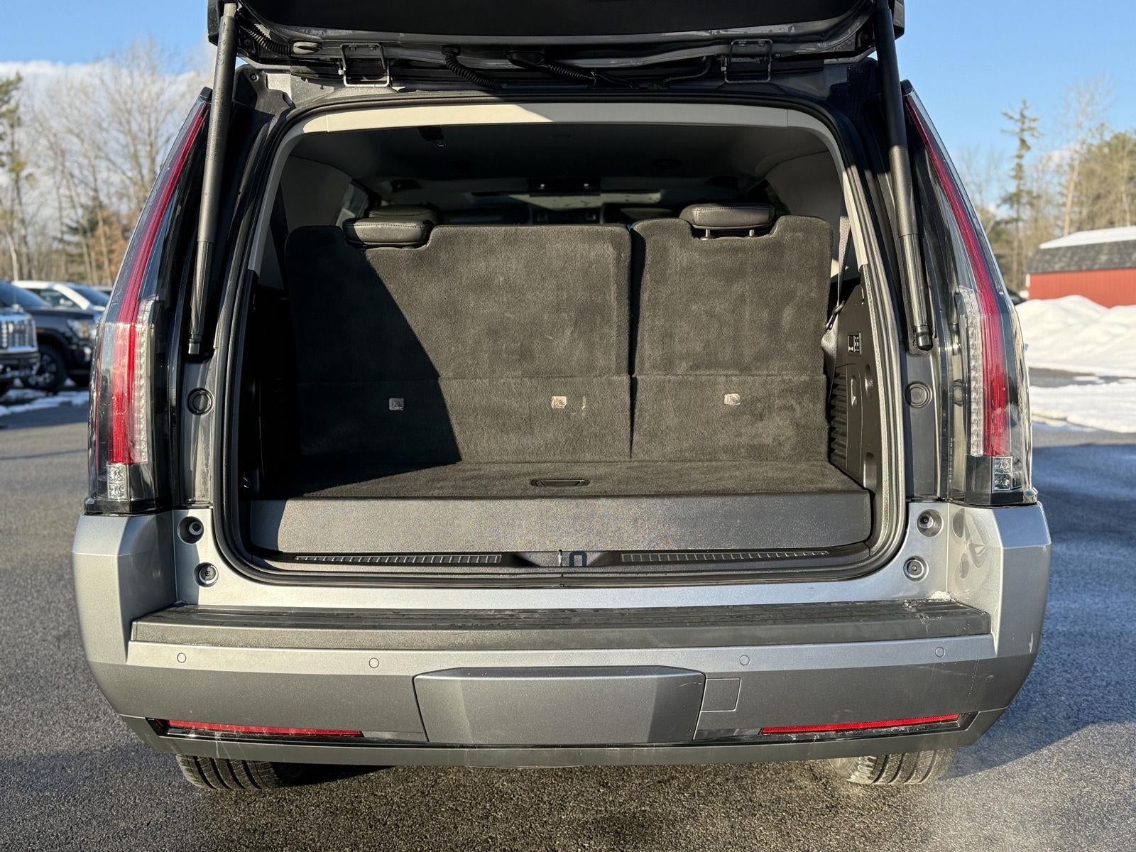 2020 Cadillac Escalade Luxury