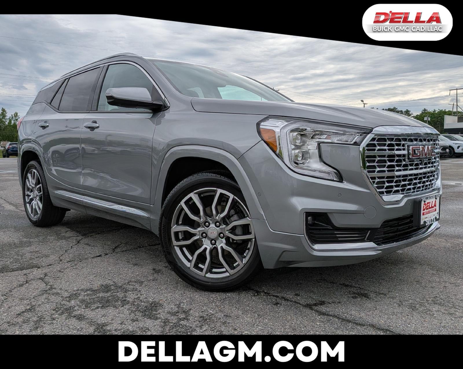 2024 GMC Terrain Denali AWD's photo