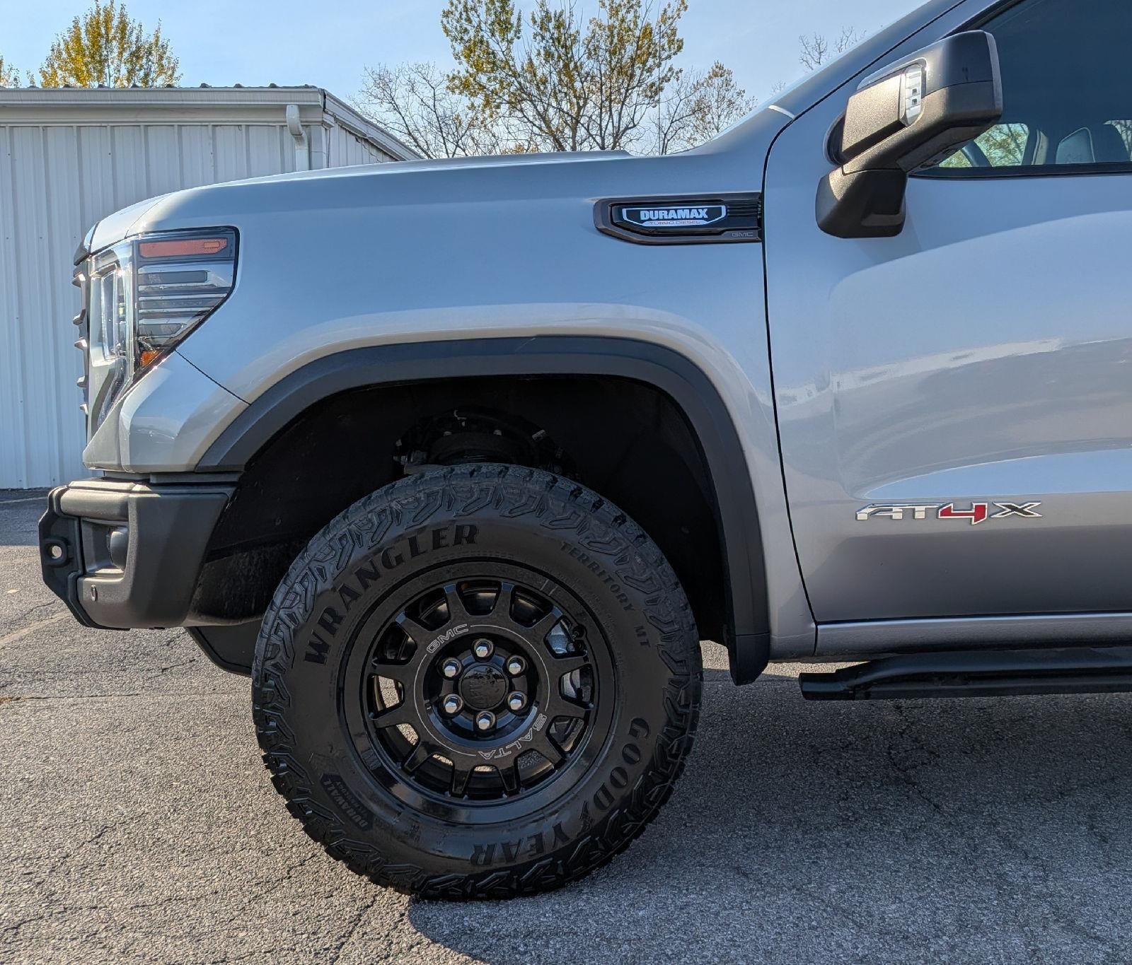 2024 GMC Sierra 1500 AT4X