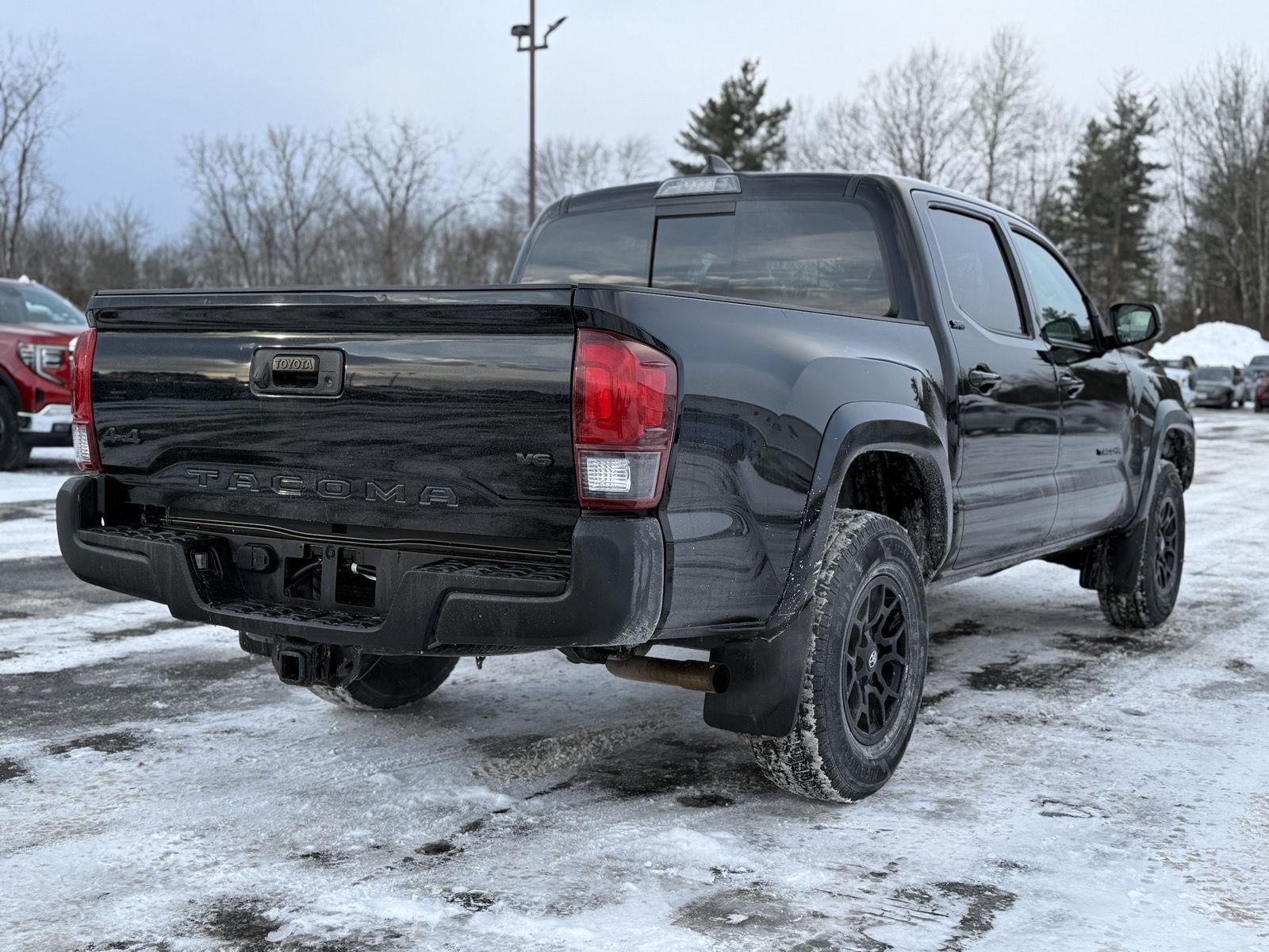 2022 Toyota Tacoma 4WD SR