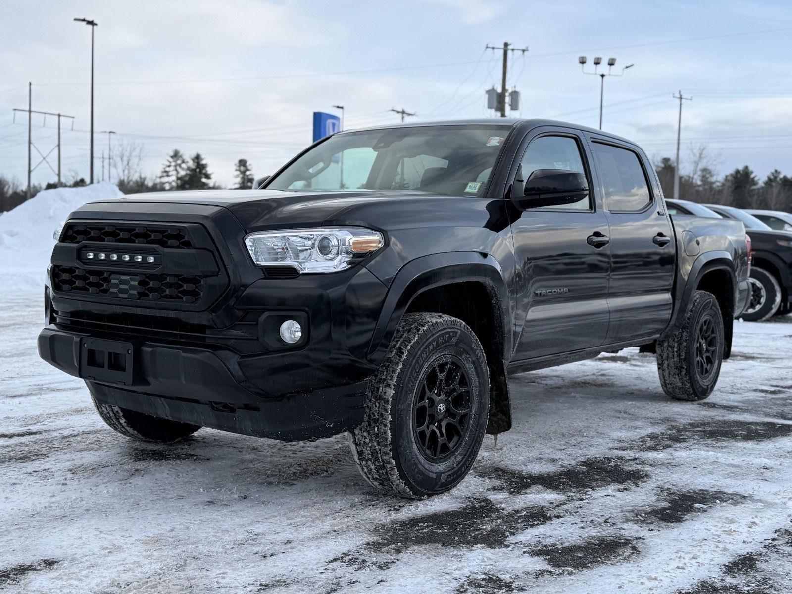 2022 Toyota Tacoma 4WD SR