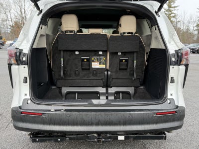 2023 Toyota Sienna XLE