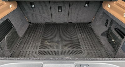 2025 Land Rover Range Rover P400 SE