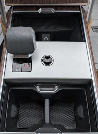 2025 Land Rover Range Rover P400 SE
