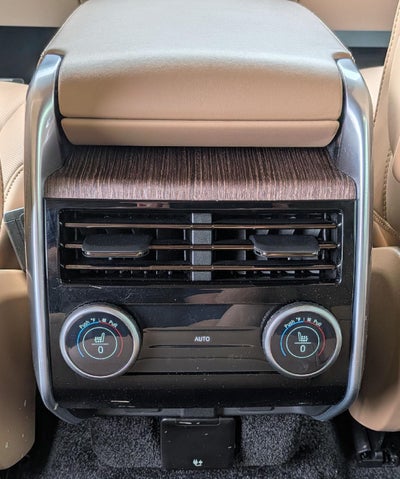 2025 Land Rover Range Rover P400 SE