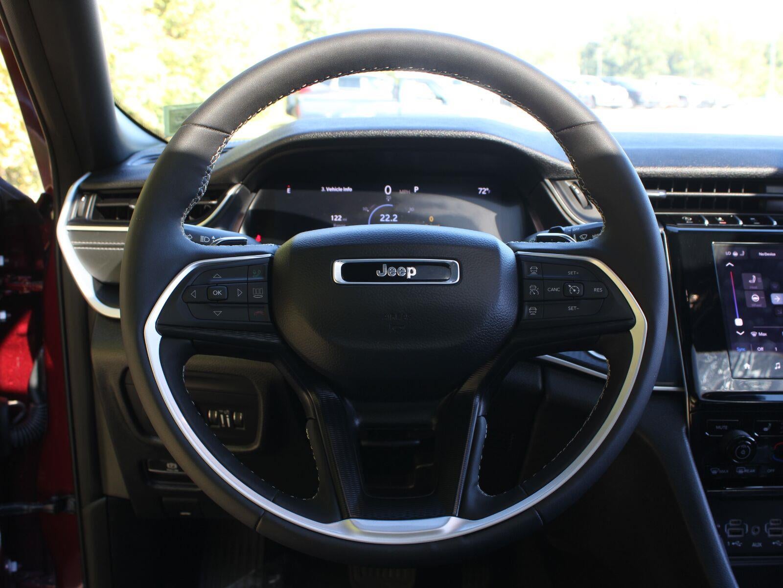 2025 Jeep Grand Cherokee Laredo X