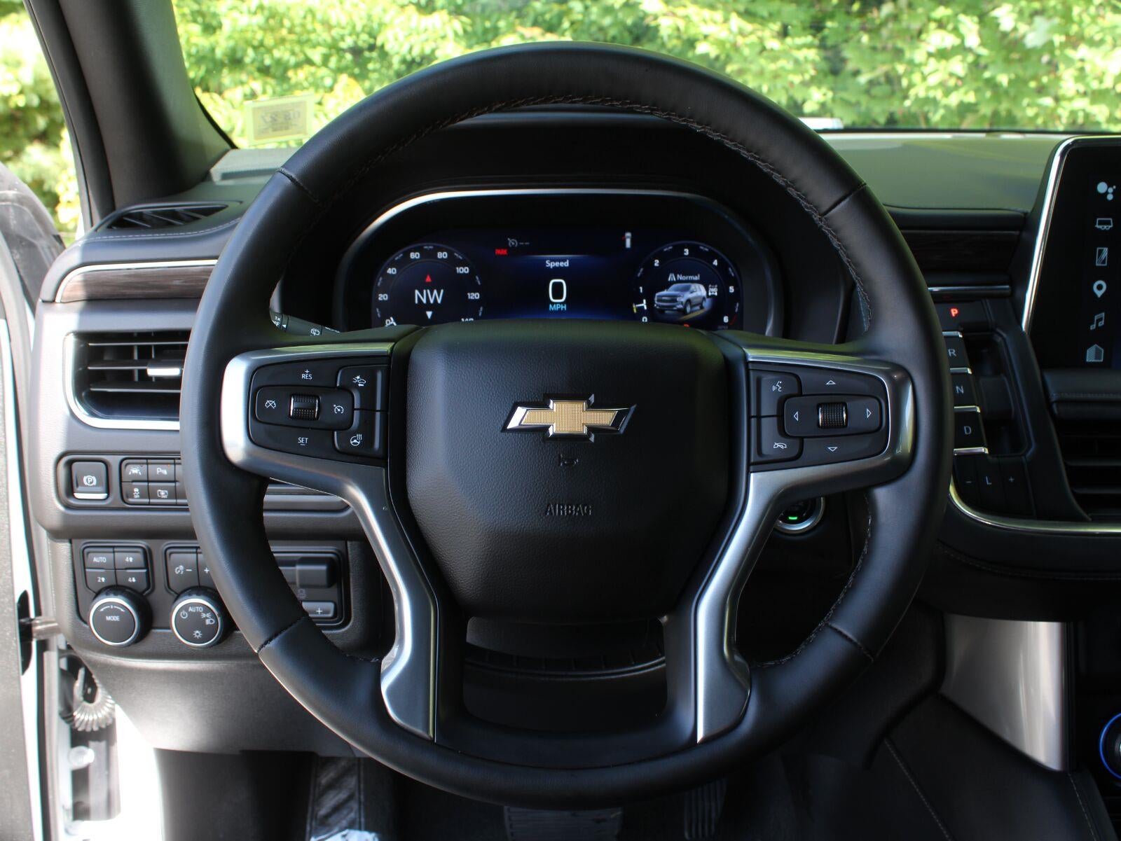 2024 Chevrolet Suburban LT