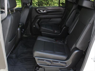2024 Chevrolet Suburban LT