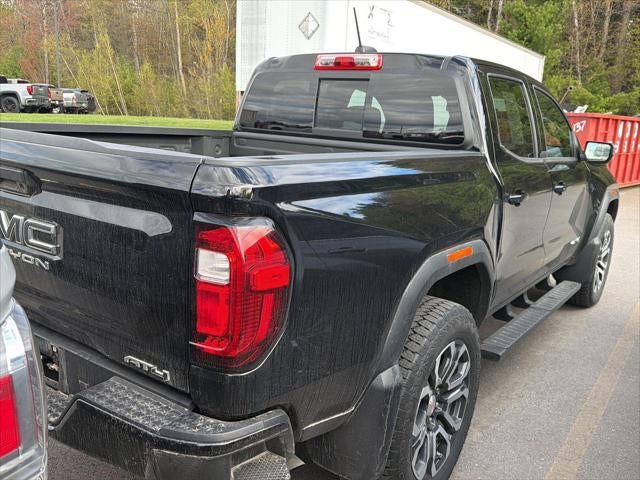 2024 GMC Canyon 4WD AT4