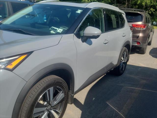 2024 Nissan Rogue SL