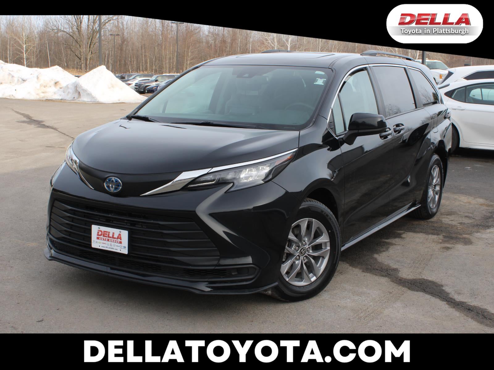 2024 Toyota Sienna LE