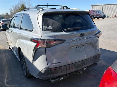 2025 Toyota Sienna Woodland Edition