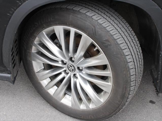 2024 Toyota Highlander Platinum