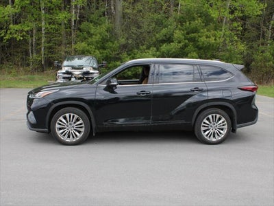 2024 Toyota Highlander Platinum