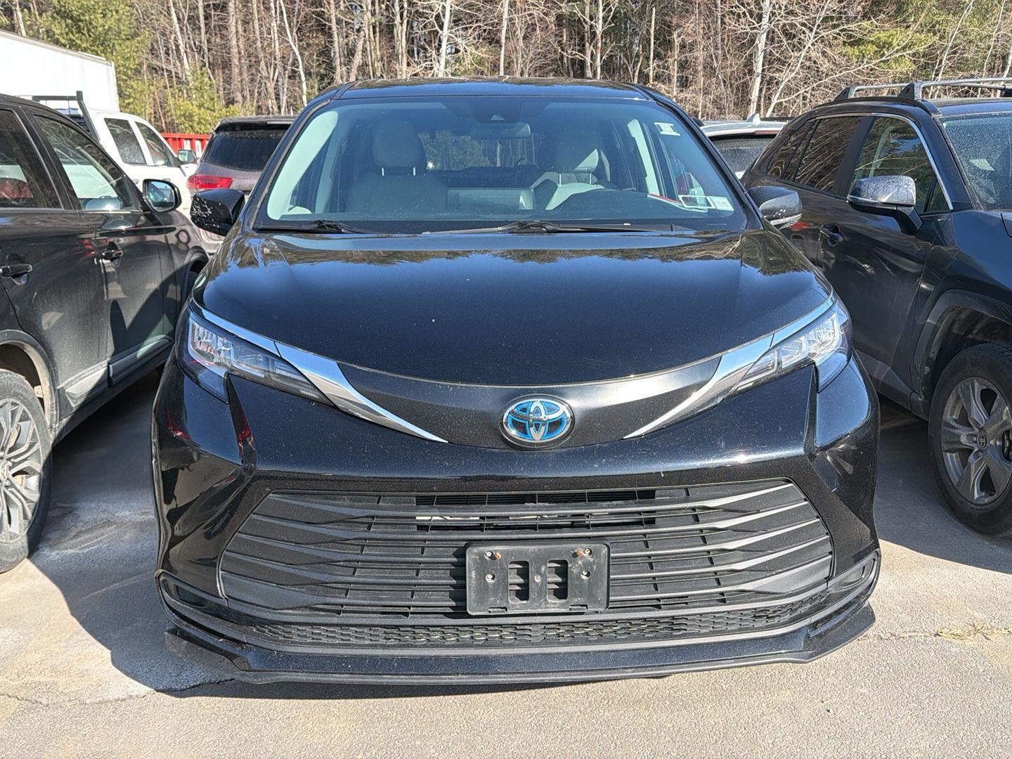 2022 Toyota Sienna LE