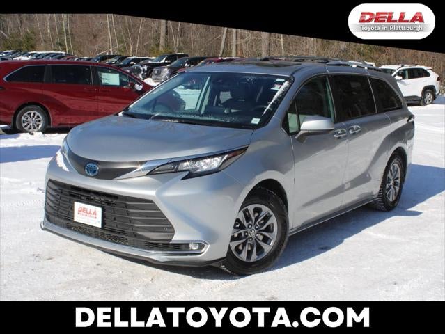 2023 Toyota Sienna XLE