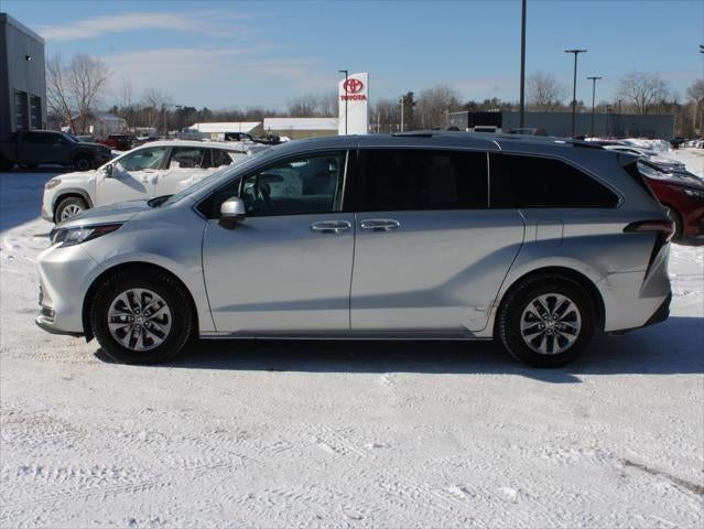2023 Toyota Sienna XLE