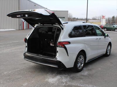 2023 Toyota Sienna Limited