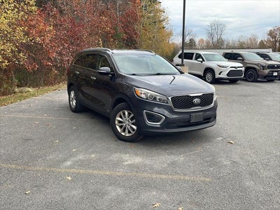 2017 Kia Sorento LX