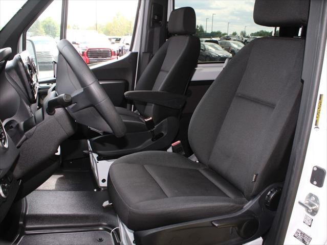 2025 Mercedes-Benz Sprinter Passenger Van 2500 Standard Roof I4 Diesel 144" RWD