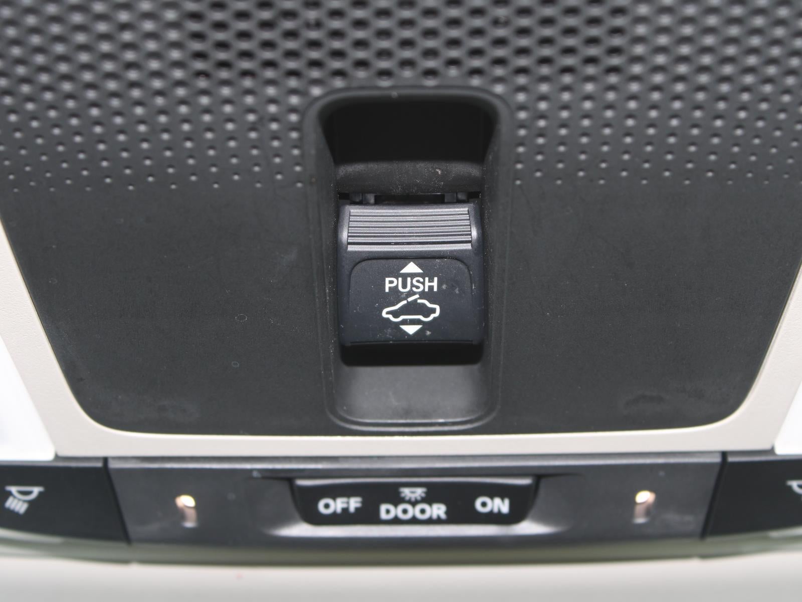 2022 Honda Civic Hatchback EX-L Front Wheel Drive CVT