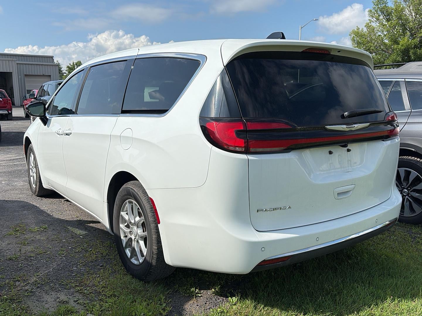 2026 Chrysler Pacifica Select Front Wheel Drive 9-SPEED 948TE AUTOMATIC
