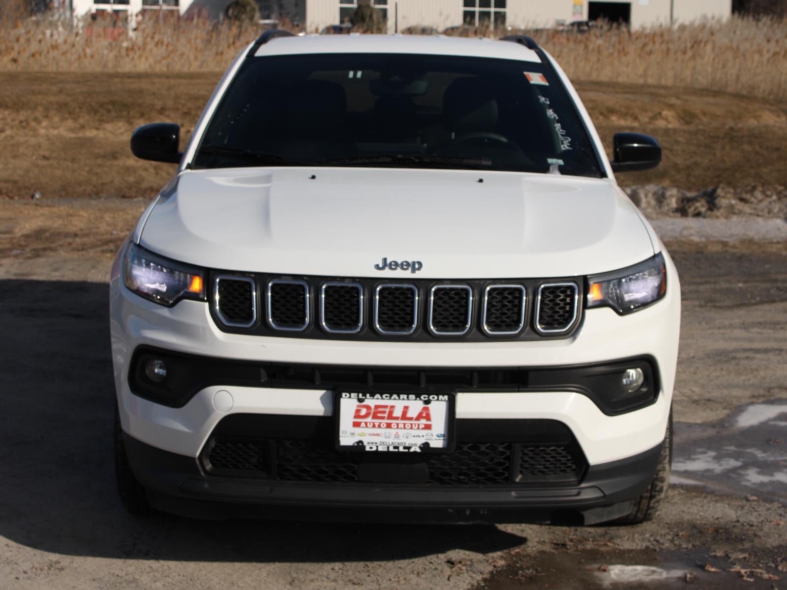 2024 Jeep Compass Latitude Four Wheel Drive 8-SPEED AUTOMATIC 8F30
