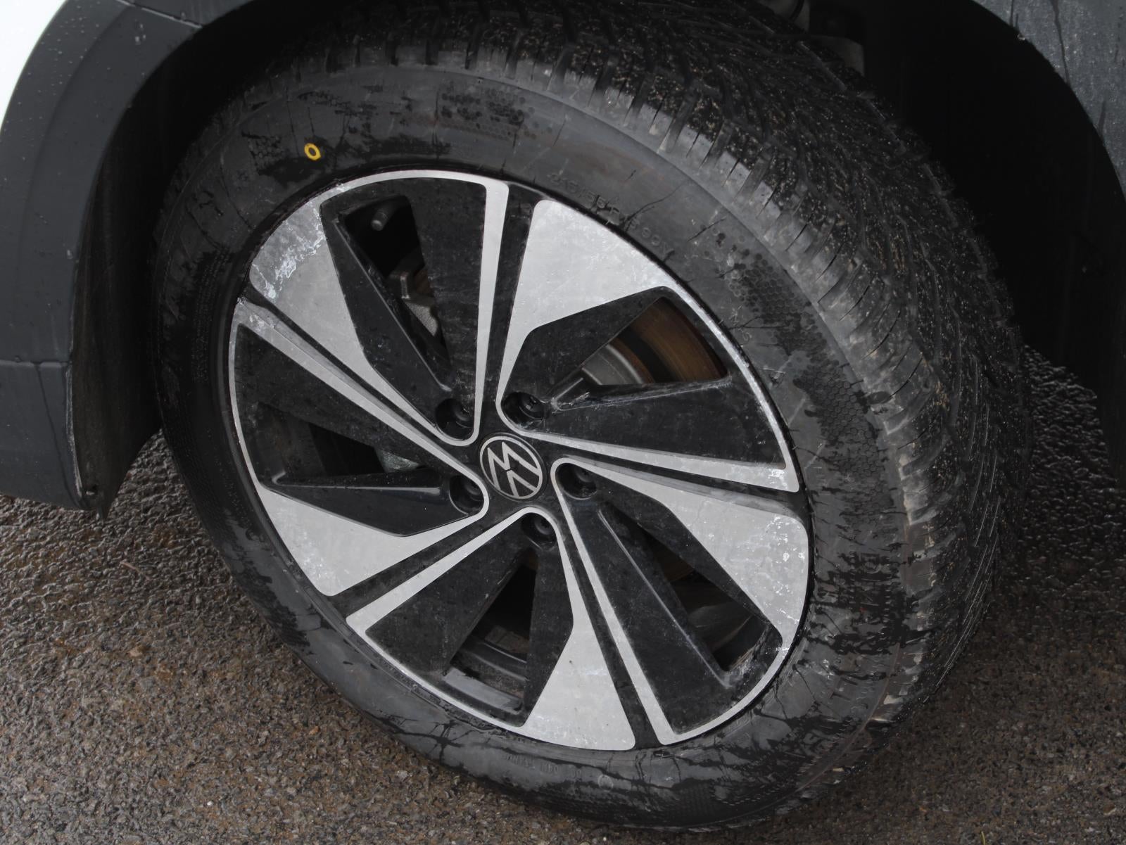 2024 Volkswagen Taos SE All Wheel Drive Auto-Shift Manual