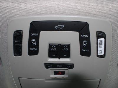 2025 Toyota Sienna LE