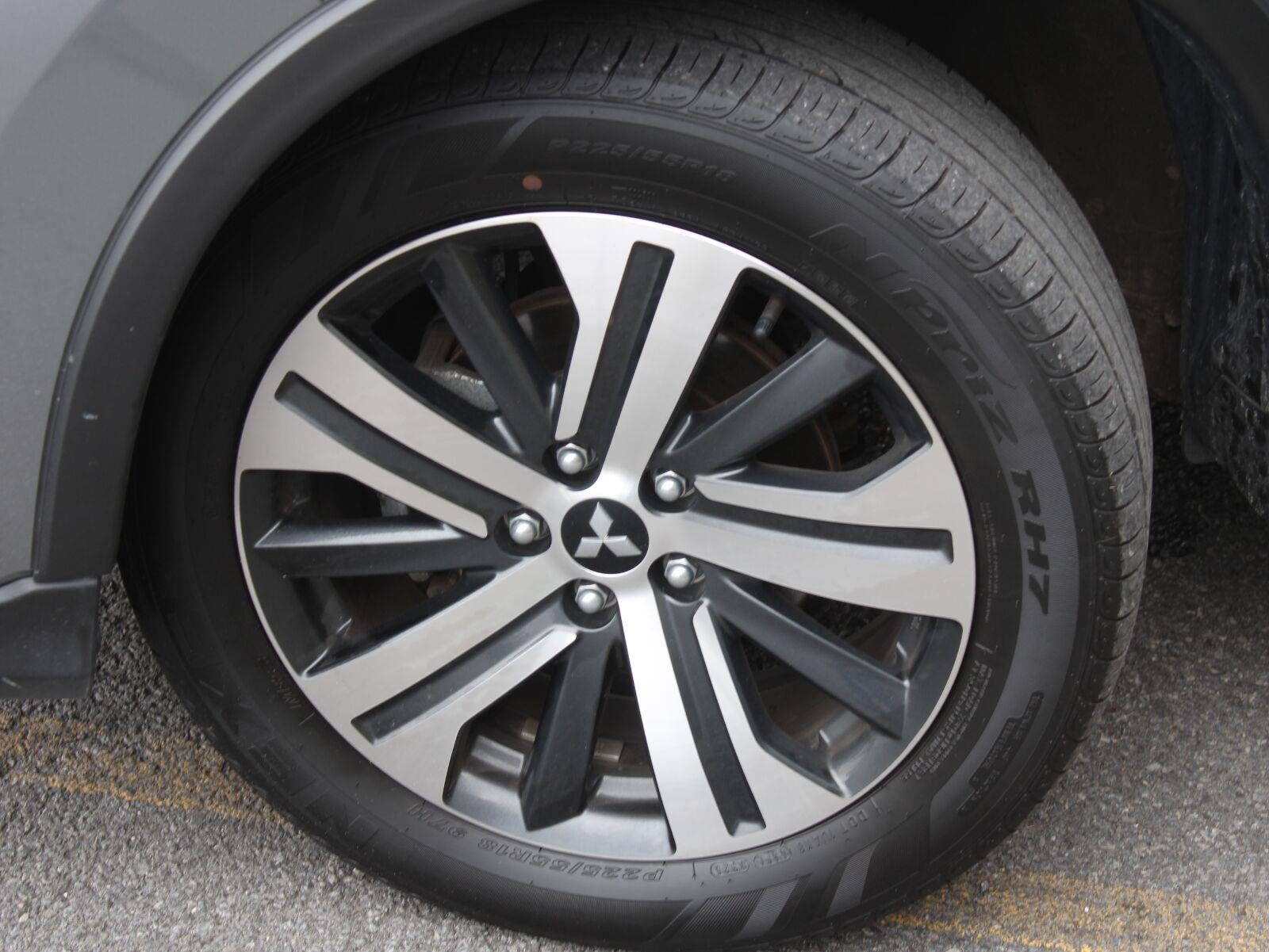 2025 Mitsubishi Outlander Sport SE