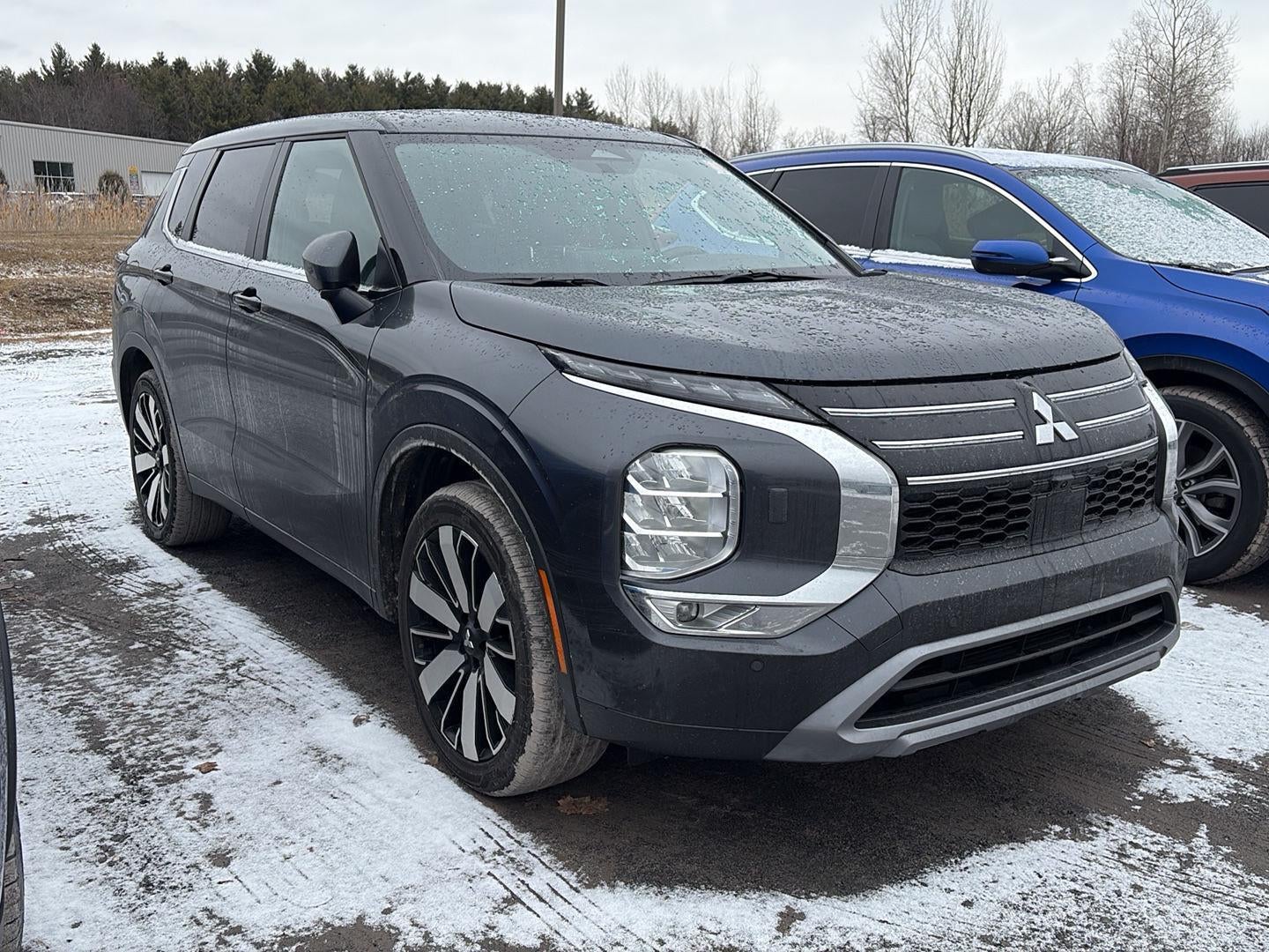 2025 Mitsubishi Outlander SE All Wheel Drive CVT