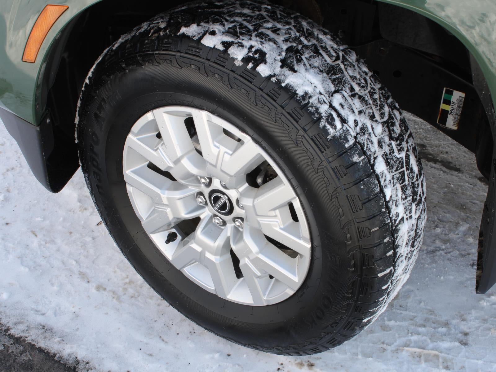 2022 Nissan Frontier SV