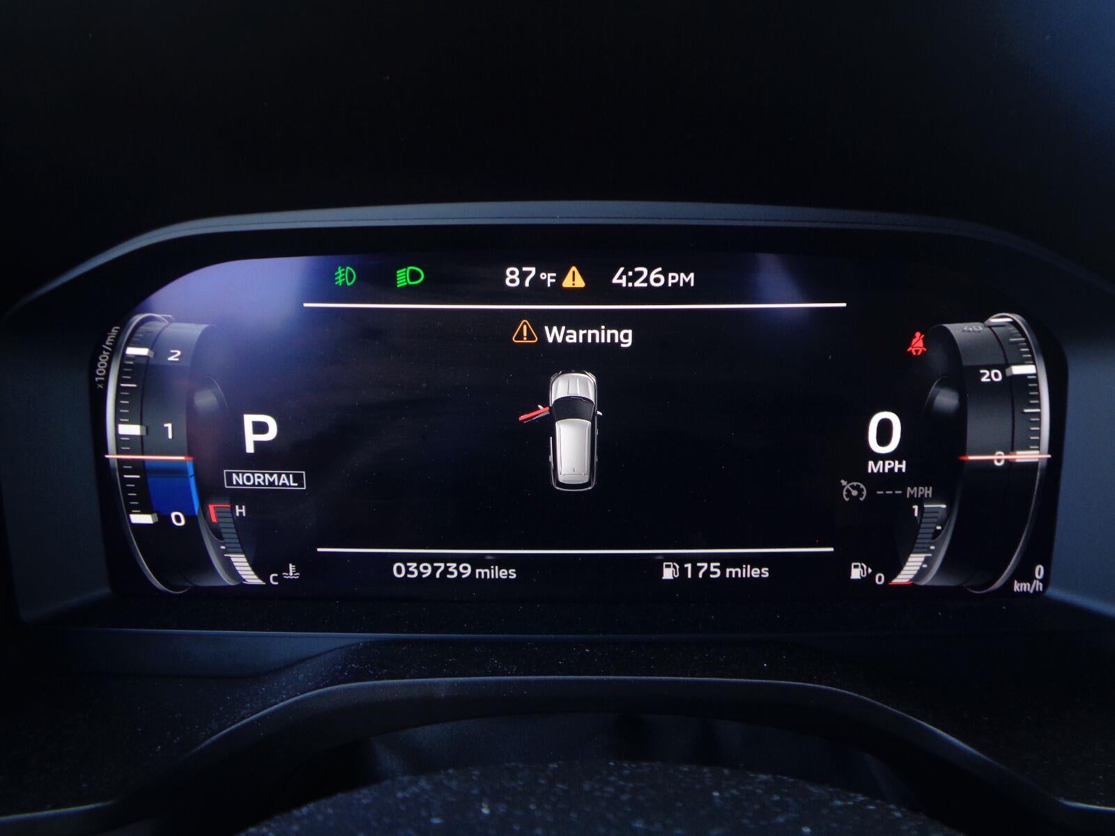 2024 Mitsubishi Outlander SE Black Edition w/Pano Roof