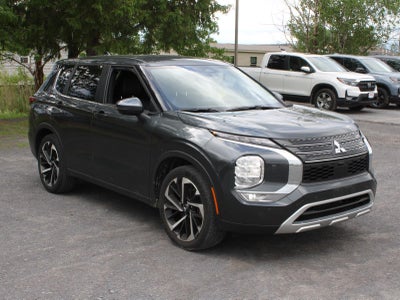 2024 Mitsubishi Outlander SE Black Edition